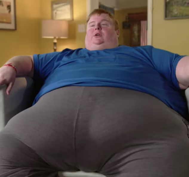 Чоловік схуд на 270 кг: як він зараз виглядає (ФОТО) - фото 2 Чоловік схуд на 270 кг: як він зараз виглядає (ФОТО) - фото 2