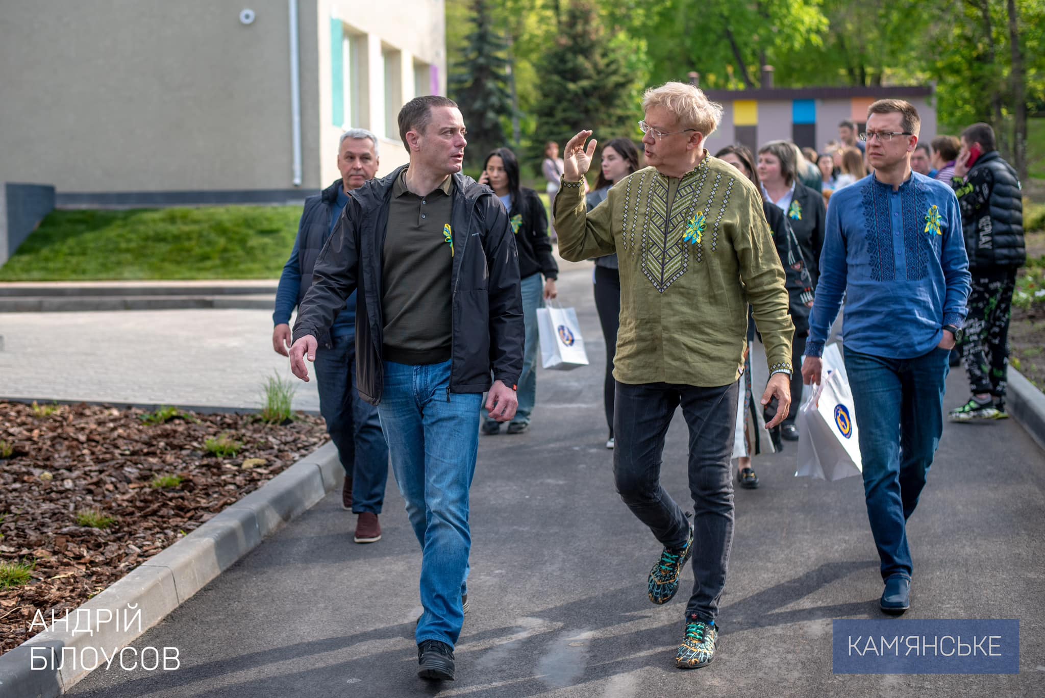 Мэр Каменского Андрей Белоусов объявил об открытии новой школы - фото 5
