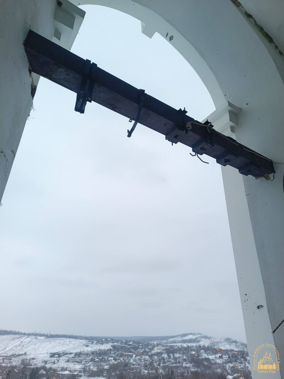 Нічне пограбування у відомій Святогірській лаврі: зі скиту викрали дзвони та начиння - фото 2