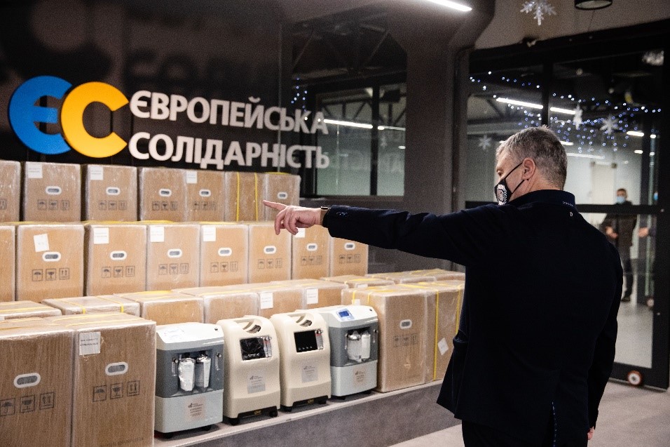 Год пандемии: более 200 украинских больниц получили помощь от Фонда Порошенко - фото 3