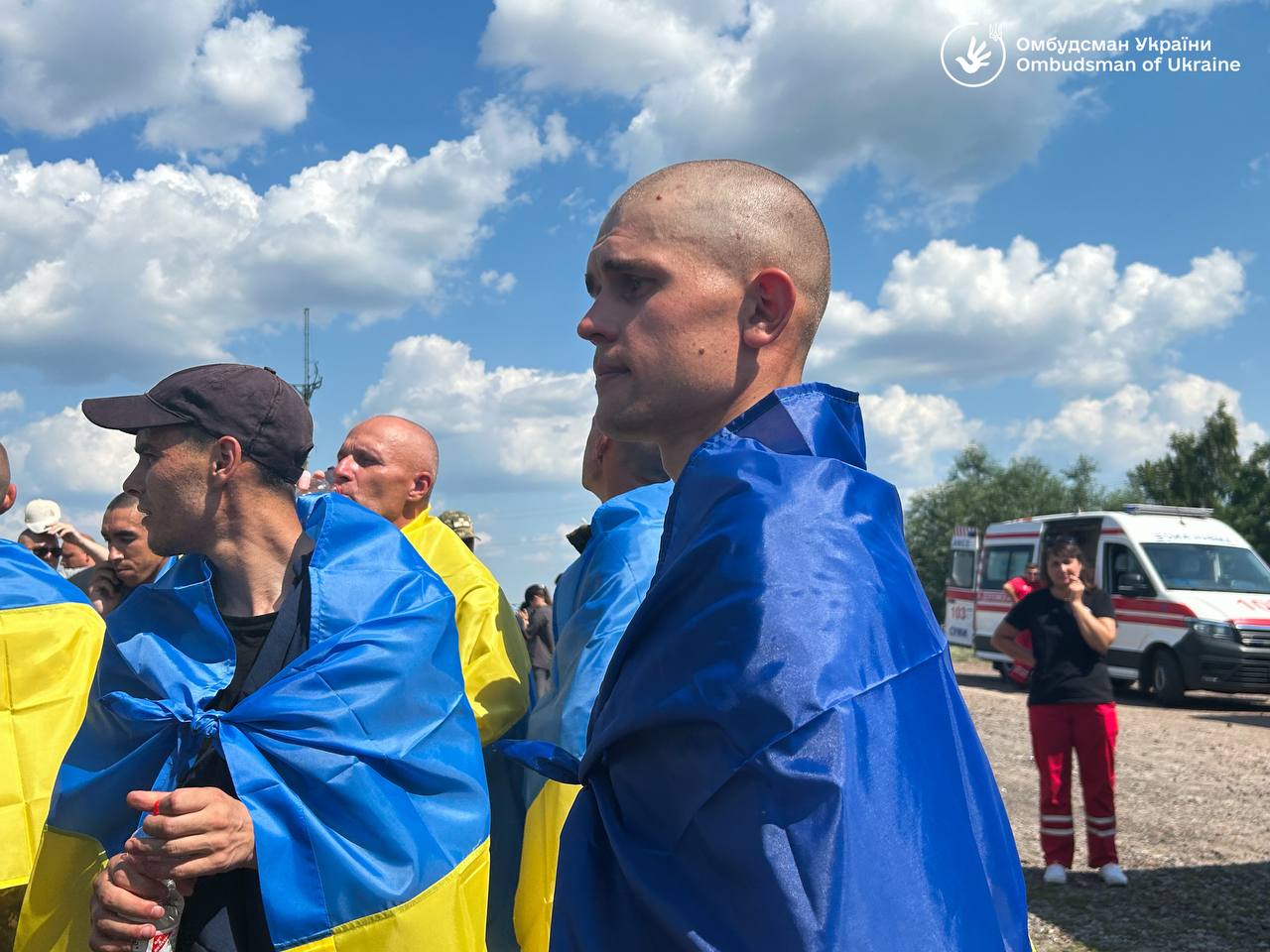 Большой обмен: стало известно сколько защитников удалось вернуть из плена РФ - фото 2