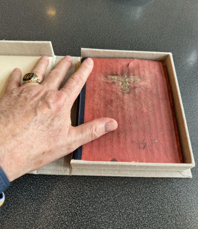 Про це кохання Гітлера ніхто не знав: що знайшли в загубленому щоденнику фюрера (ФОТО) - фото 2