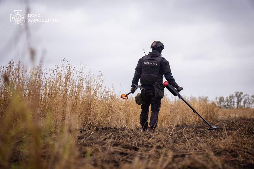 Як «повертають життя» на Харківщину за допомогою спеціальної техніки - фото 3