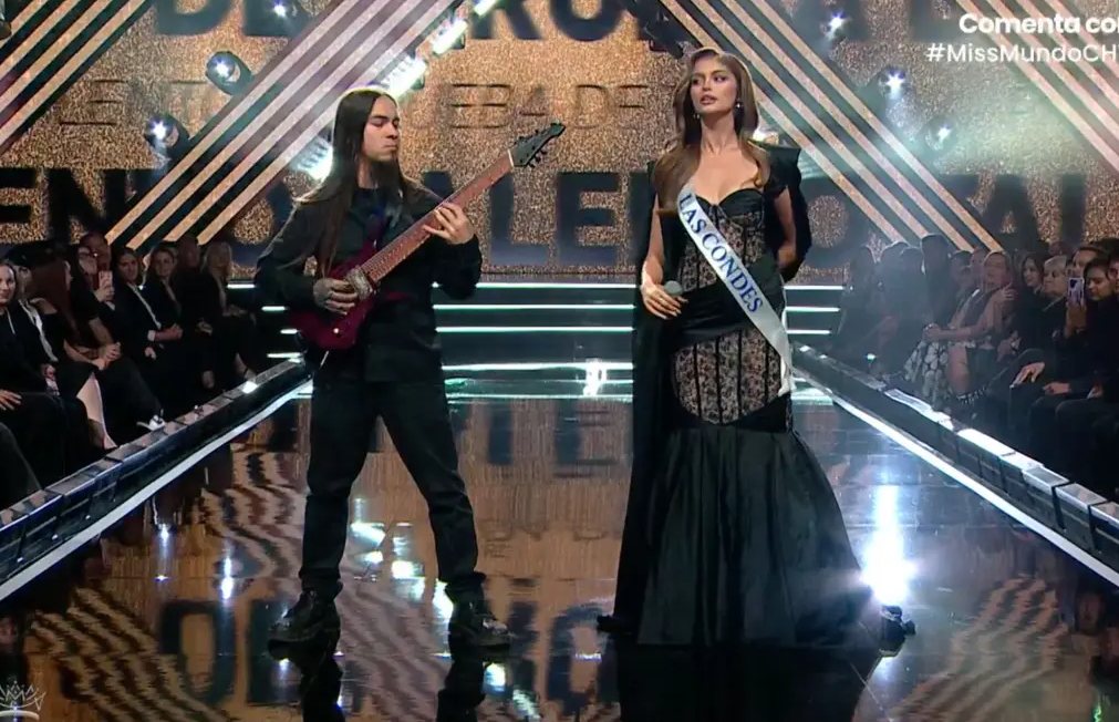 Переможниця ”Міс Світу Чилі” шокувала дез-метал виступом на конкурсі краси (ВІДЕО) - фото 2
