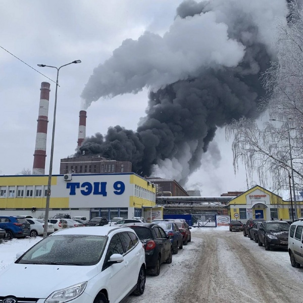 В российской Перми загорелась самая большая ТЭЦ (ФОТО) - фото 2