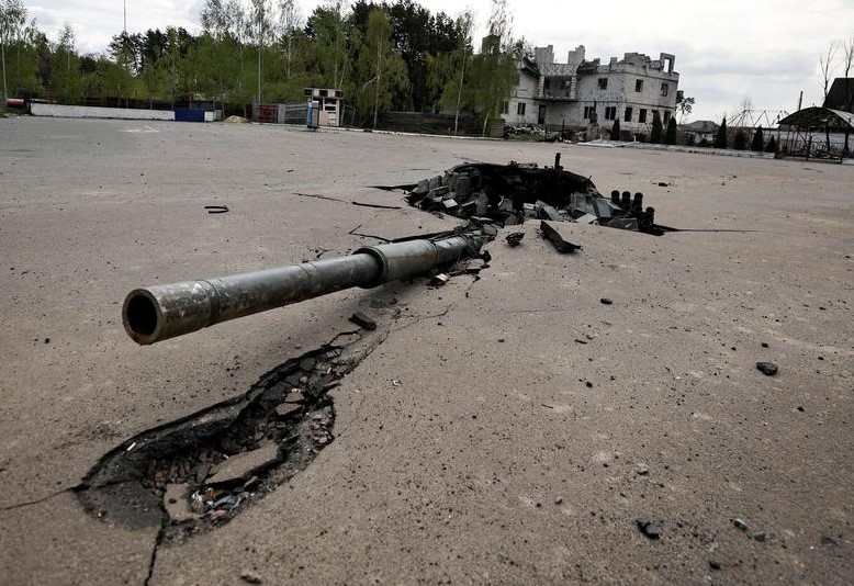 Україна стає звалищем для російських танків – Reuters (ФОТО) - фото 8