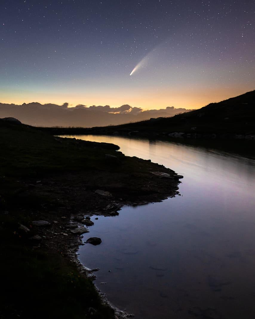 Завораживающие снимки кометы Neowise из разных стран опубликованы в Сети (ФОТО) - фото 4