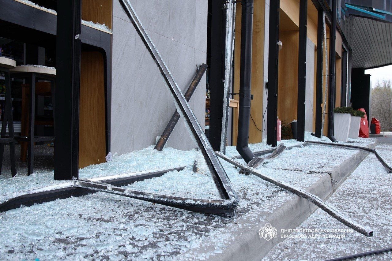 В Днепре прогремели взрывы: последствия вражеского удара ужасные (ФОТО) (ОБНОВЛЕНО) - фото 2