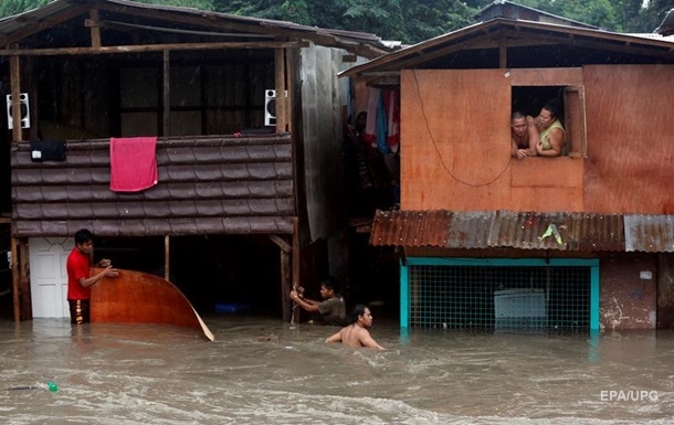 На Філіппінах лютує тайфун: стихія вбиває людей - фото 2