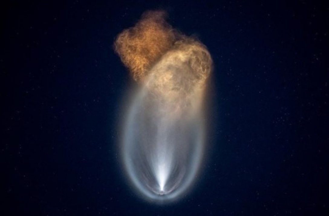 Космическая медуза: фотограф запечатлел удивительное атмосферное явление (ФОТО) - фото 2