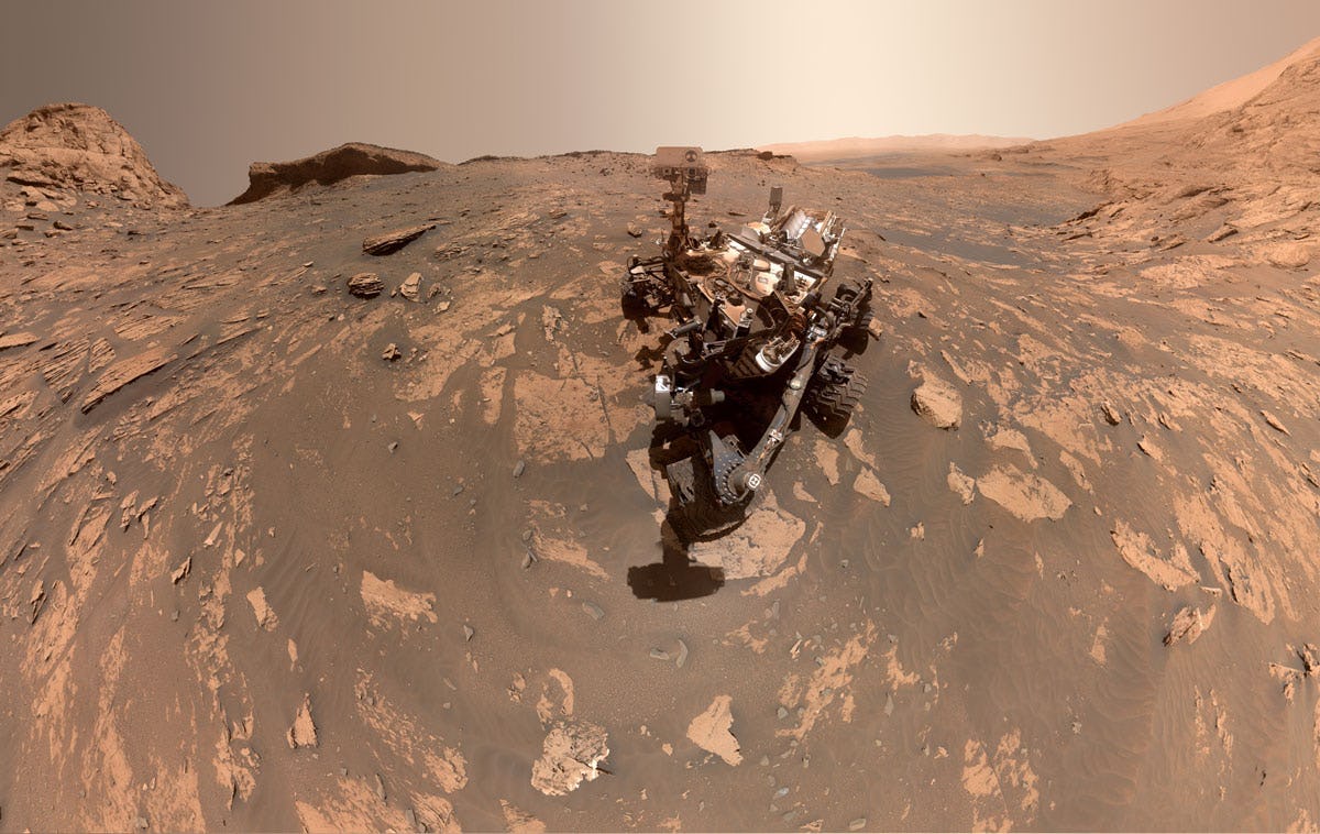 Марсоход NASA Curiosity сделал новое селфи на красной планете (ФОТО)  - фото 2
