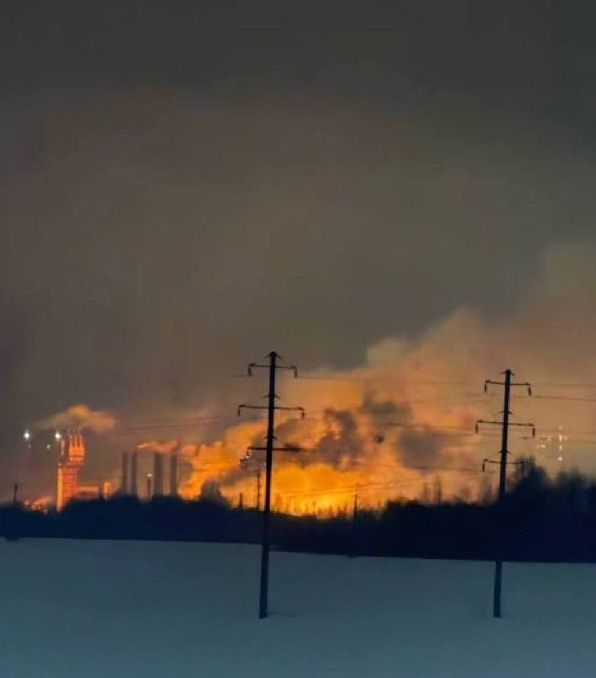 Россия содрогалась от взрывов: какой объект атаковали дроны (ФОТО) - фото 2