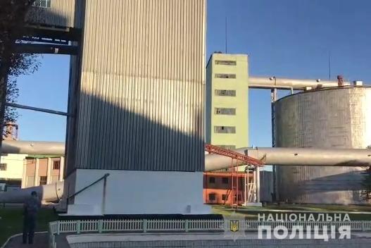 На Киевщине произошел взрыв на заводе: сколько людей пострадало - фото 2