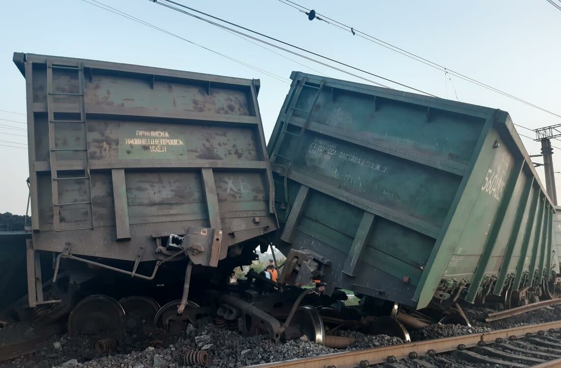 Грузовой поезд в Кривой