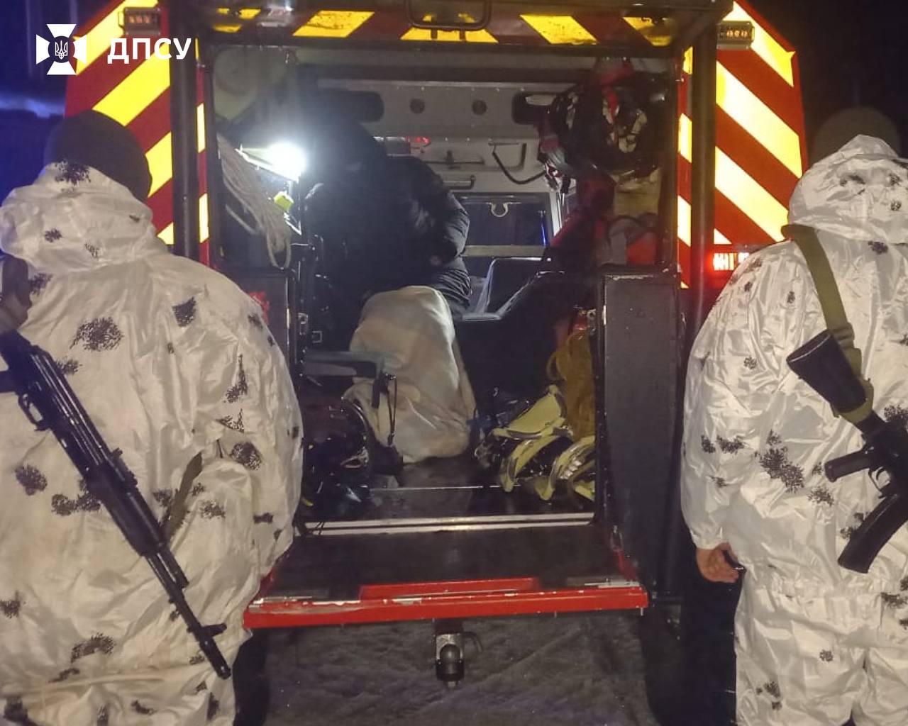 ”Ухилянт” відморозив собі ноги, намагаючись перетнути кордон у горах: фото ДПСУ вражають - фото 2