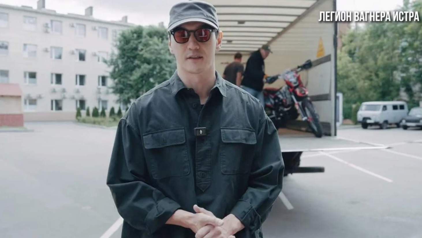 Скандальный комик, изгнанный из РФ, активно поддерживал вагнеровцев (ФОТО) - фото 2