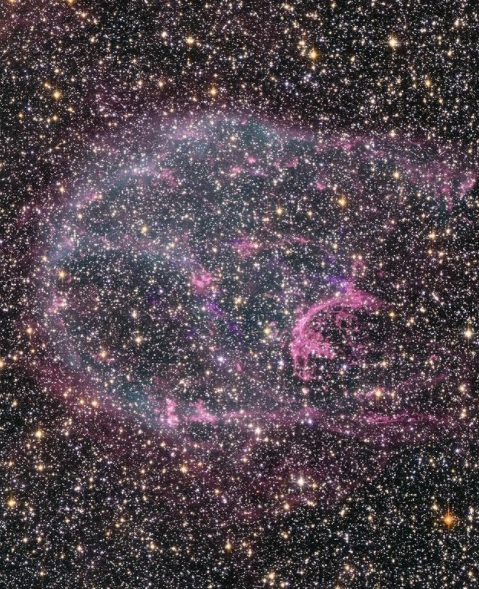 NASA показало, как выглядит остаток сверхновой, который образовался после взрыва звезды (ФОТО) - фото 2