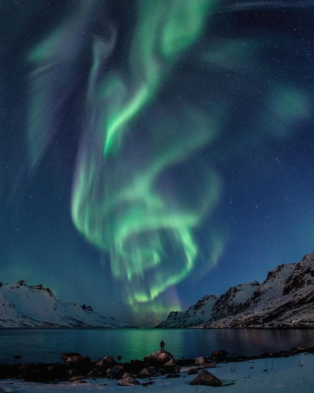 Небесная магия: самые зрелищные фото полярного сияния - фото 3