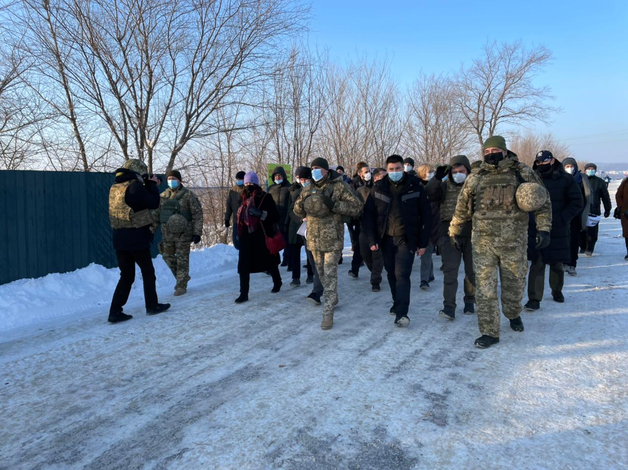 Війна на Донбасі: голова ОБСЄ побувала на лінії розмежування - фото 5