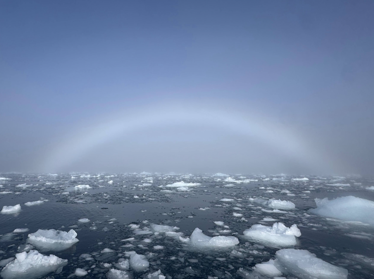В Антарктиде украинские полярники зафиксировали белую радугу: как выглядит (ФОТО) - фото 2