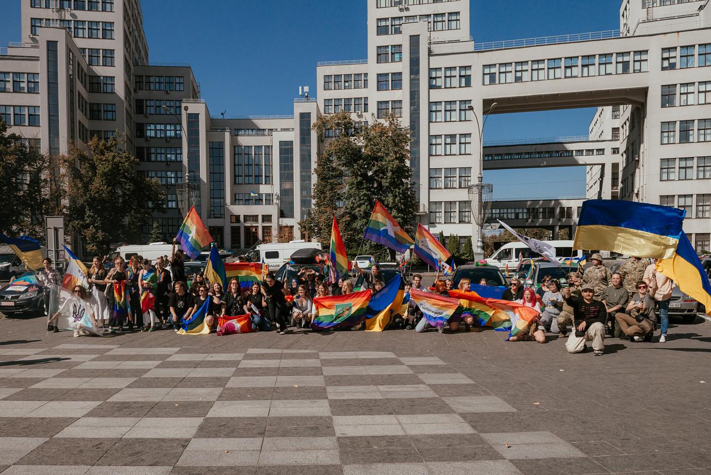 ЛГБТК+ прайд провели в Харькове: кто высказался категорически против - фото 7