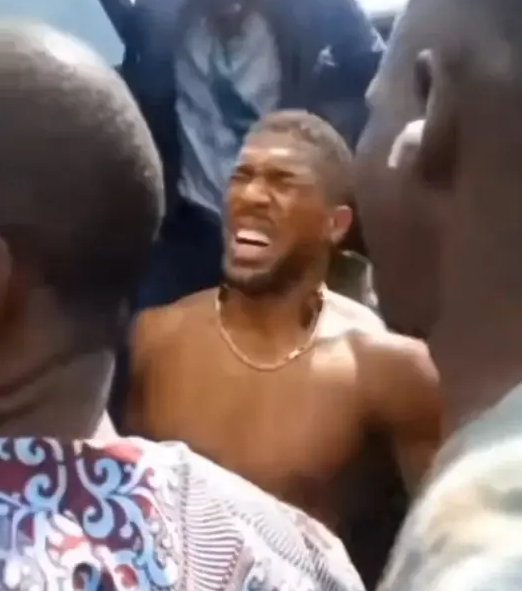 Боксер Ентоні Джошуа потрапив у смертельне ДТП в Нігерії (ФОТО) - фото 2