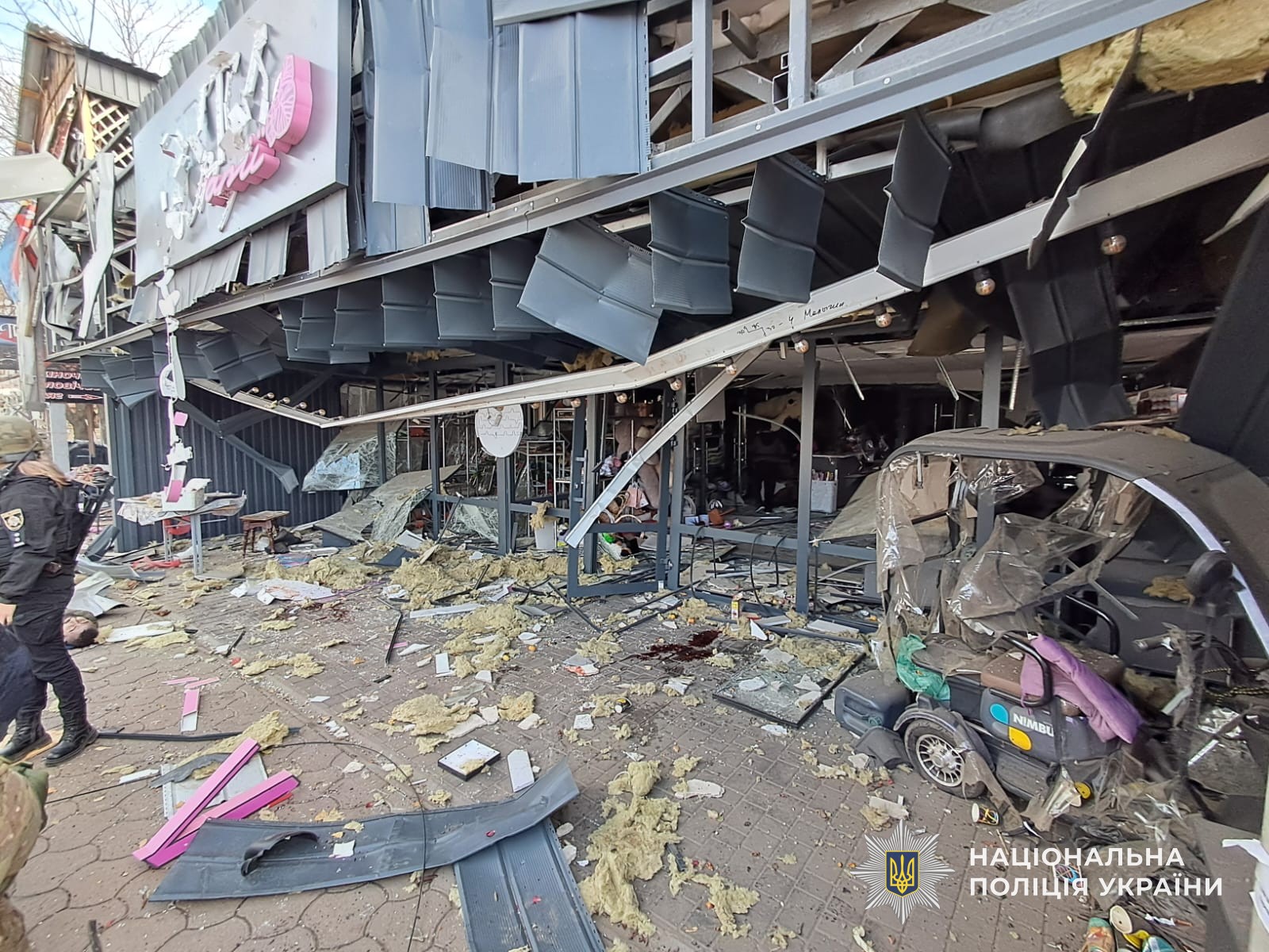 Смертельный удар по Днепропетровщине: полиция показала последствия (ФОТО) - фото 2