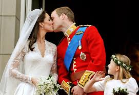Тринадцать лет вместе: как Уильям и Кейт изменили королевскую семью - фото 4