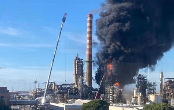 В Италии прогремели взрывы на нефтеперерабатывающем заводе (ФОТО)  - фото 2