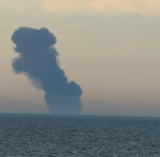 Два російські танкери тіньового флоту потужно вибухнули в Чорному морі (ФОТО) - фото 2