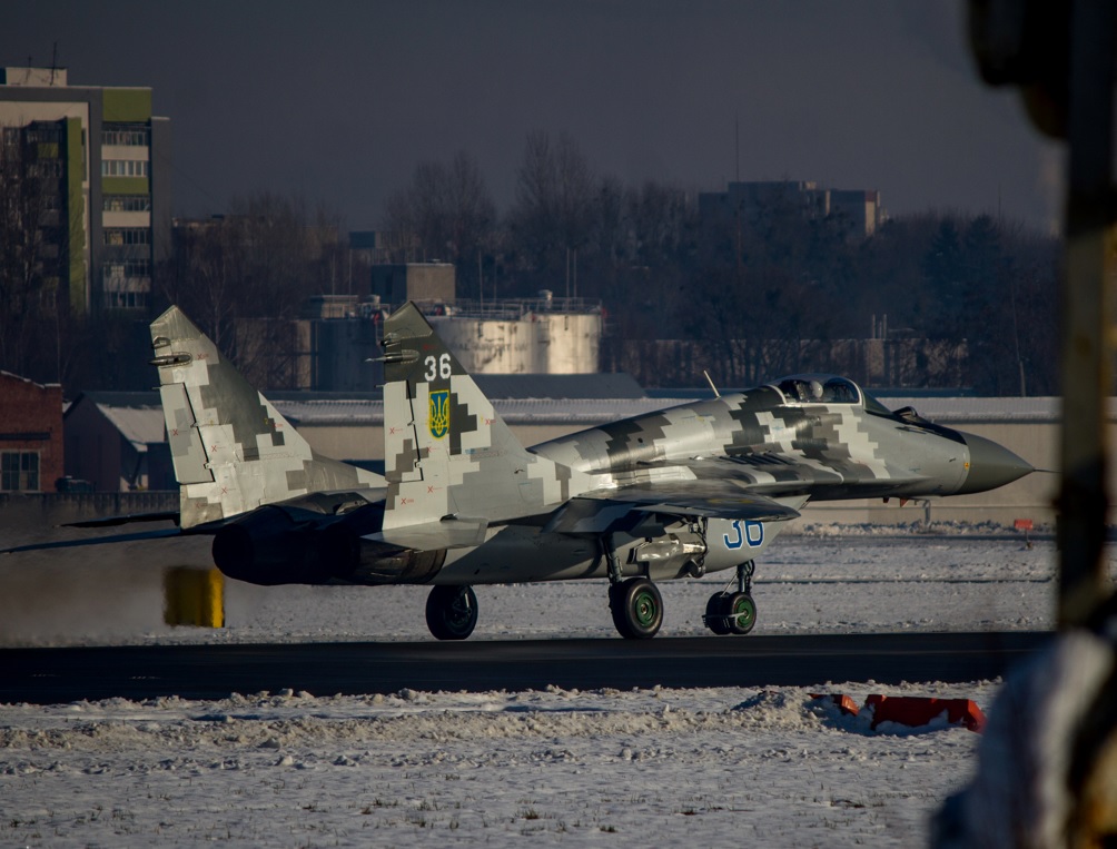Українським військовим передали капітально відремонтований винищувач МіГ-29 (ФОТО) - фото 2