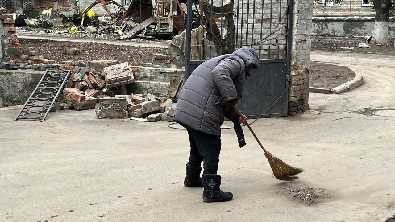 Безуглая сделала заявление об обязательной эвакуации и «ждунов» на прифронтовых территориях - фото 2