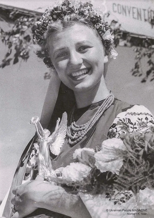 Первой ”Мисс Украинская Канада” 86 лет: как выглядела тогда и сейчас (ФОТО) - фото 2