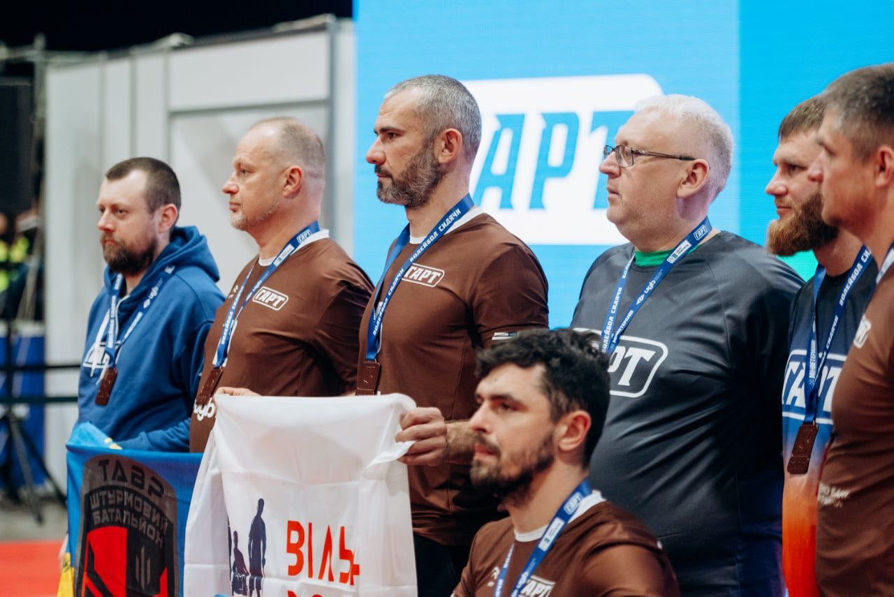 Ранения не сломали – Одесса аплодирует стоя: украинский ветеран едет покорять США - фото 2