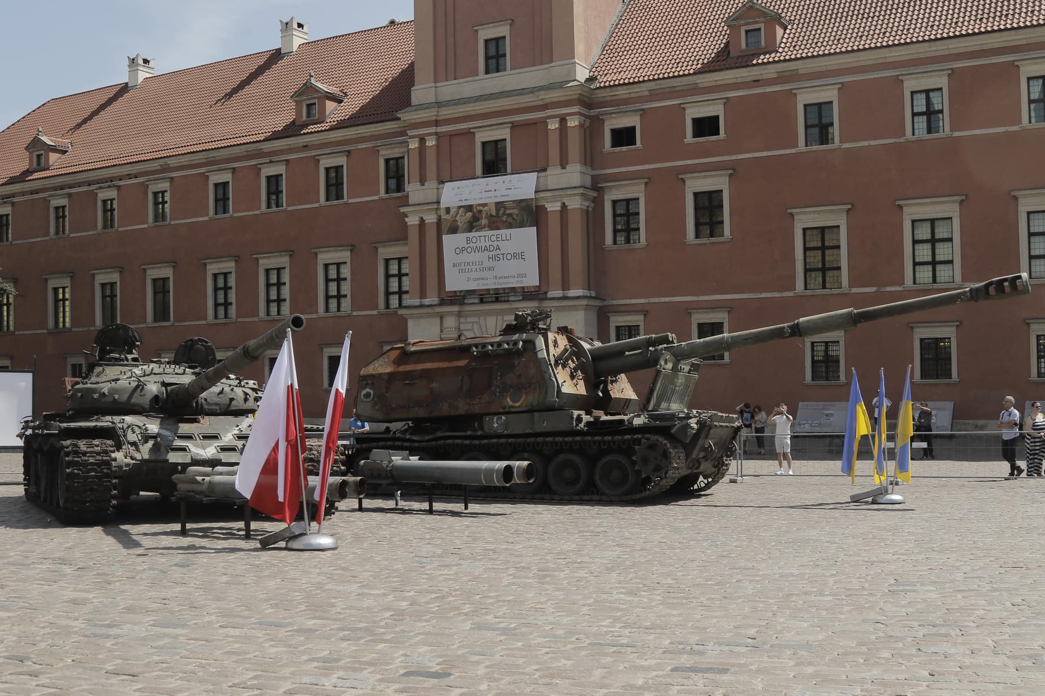 Российские танки таки вошли в страну НАТО - фото 2