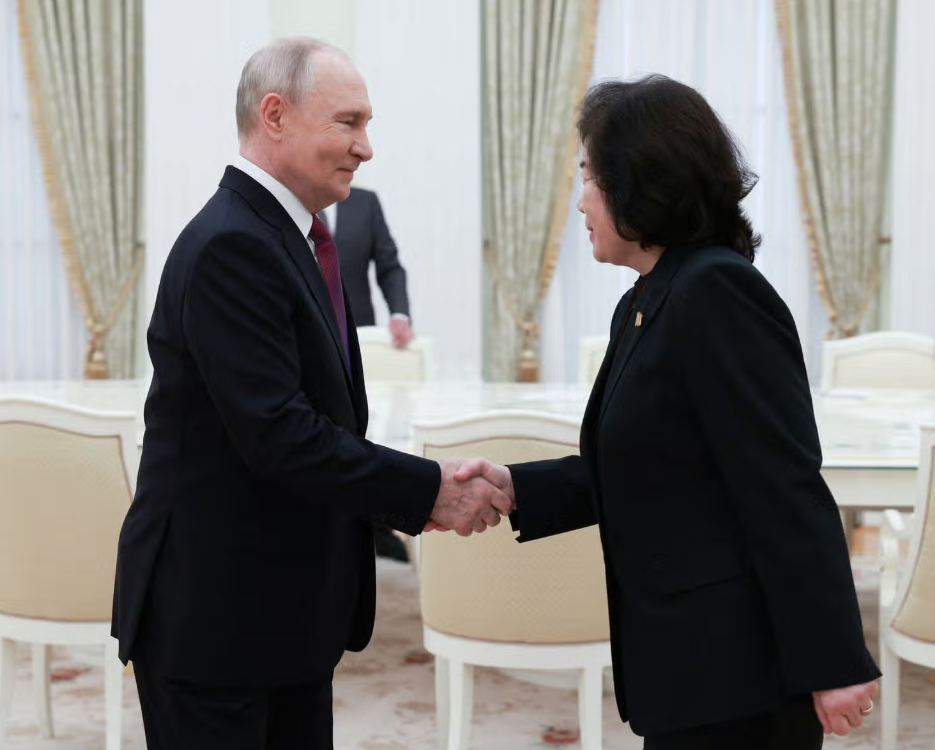 Путин уже неделю не выходит из Кремля из-за паранойи и страха убийства - фото 2 Путин уже неделю не выходит из Кремля из-за паранойи и страха убийства - фото 2