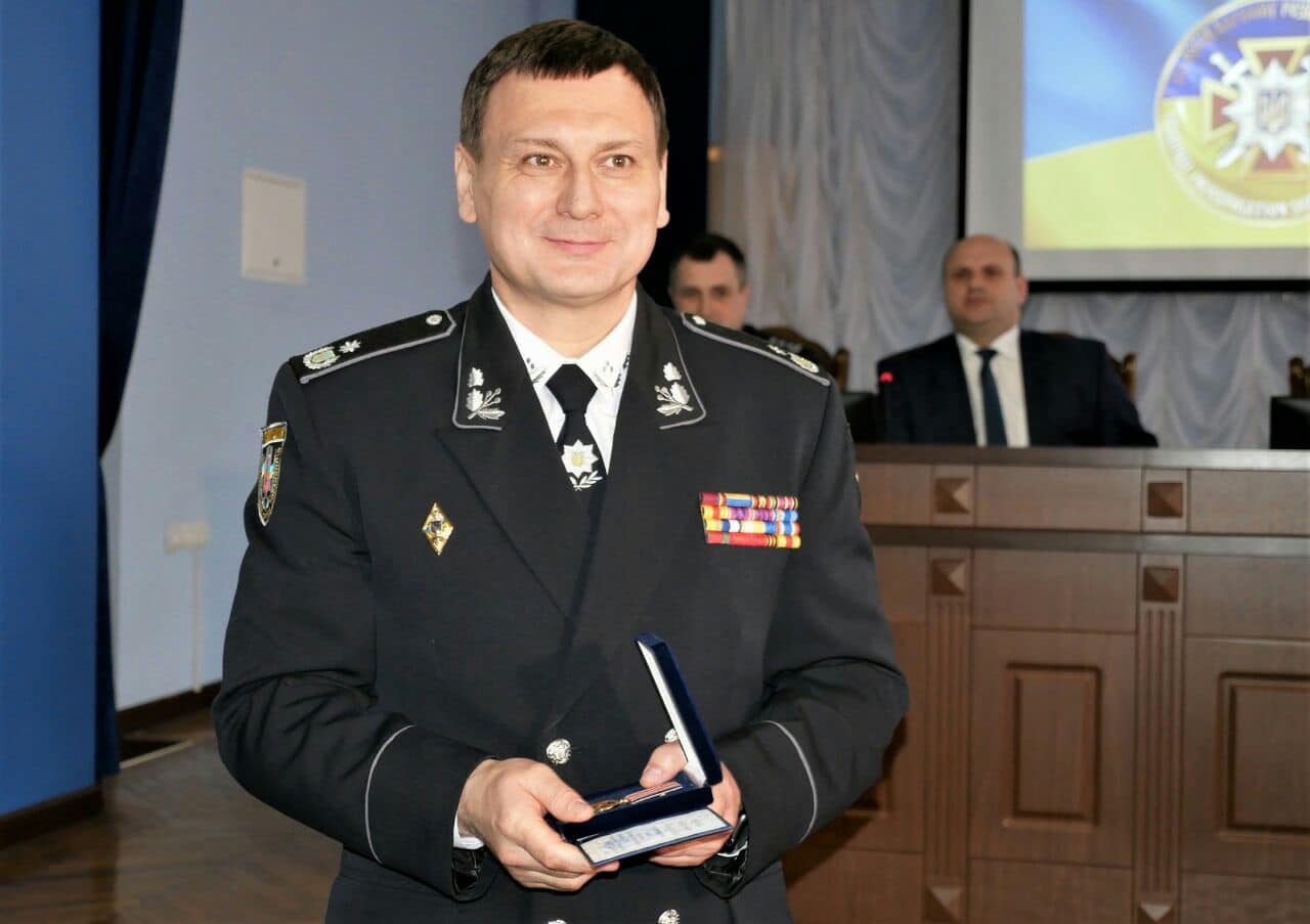 Почему вслед за увольнением главы полиции Харьковщины, в отставку идет его коллега из Черновицкой области - фото 2