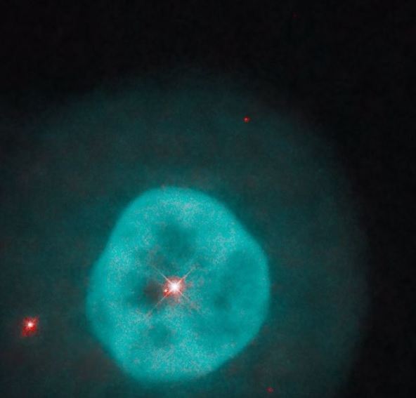 Hubble запечатлел в космосе ”Глаз Клеопатры”: как он выглядит (ФОТО)  - фото 2