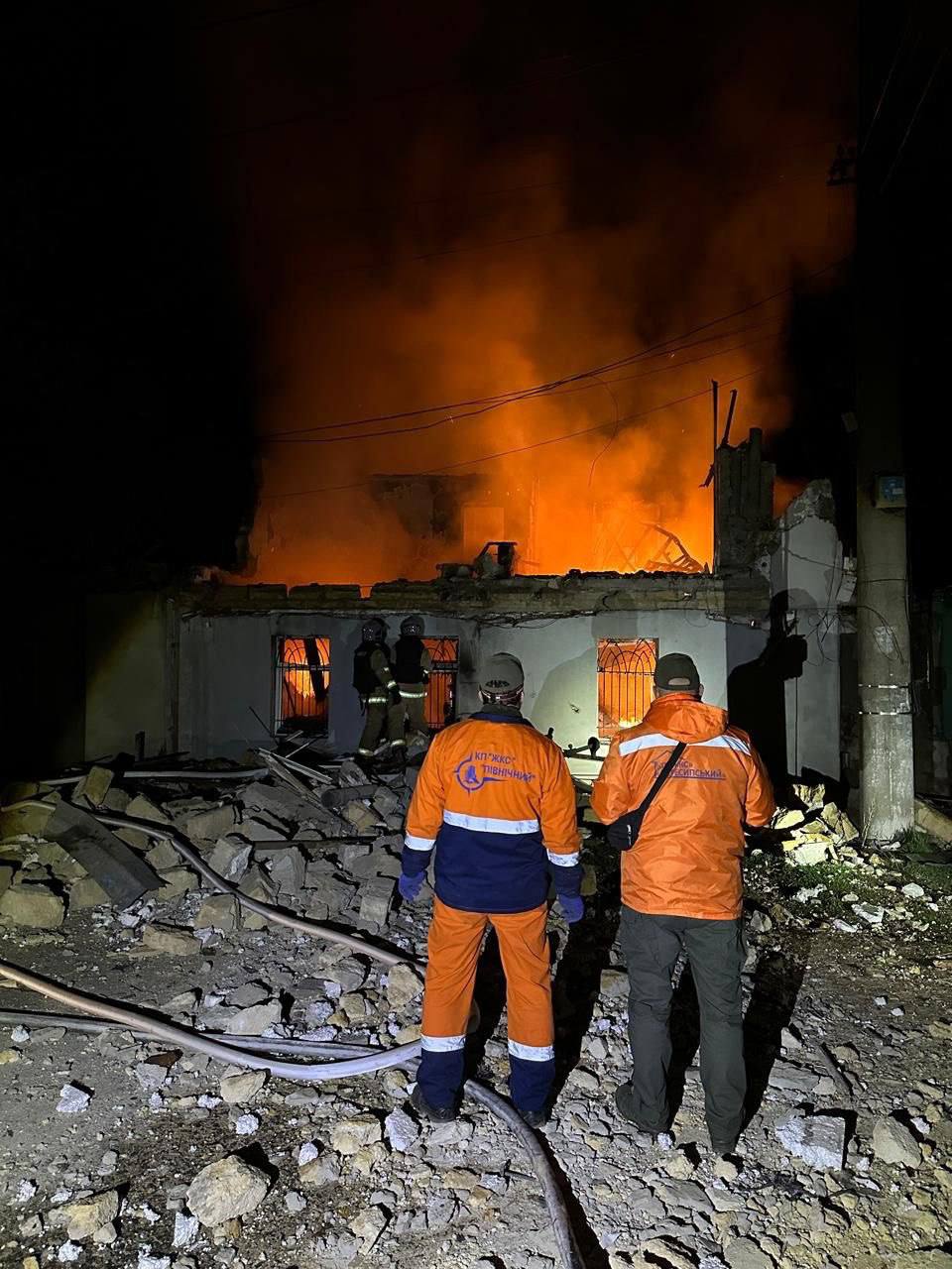 Одеса у руїнах: що відомо про новий страшний удар РФ - фото 2