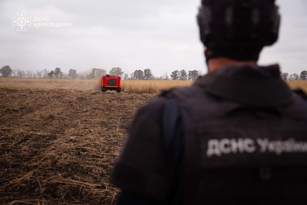 Как «возвращают жизнь» на Харьковщину с помощью специальной техники - фото 2