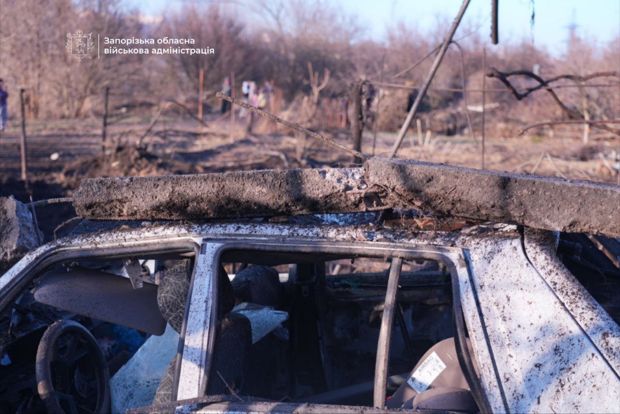 Вражеский удар по Запорожью: зафиксировано попадание в многоэтажный дом (ОБНОВЛЯЕТСЯ) - фото 2