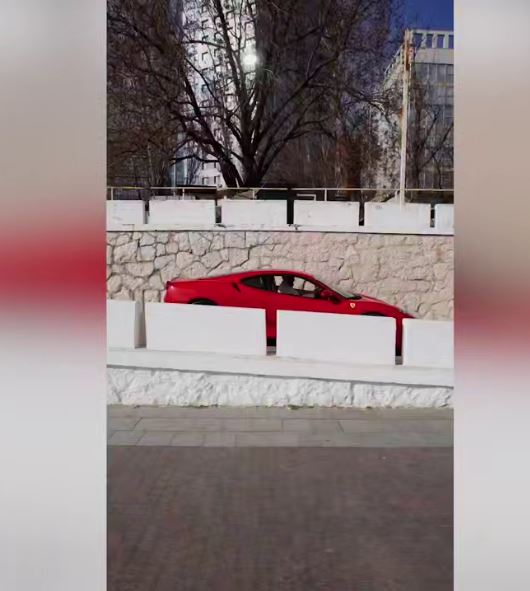 Блогер Николай Василенко за заезд на Ferrari пообещал помогать «бойцам СВО» - фото 2