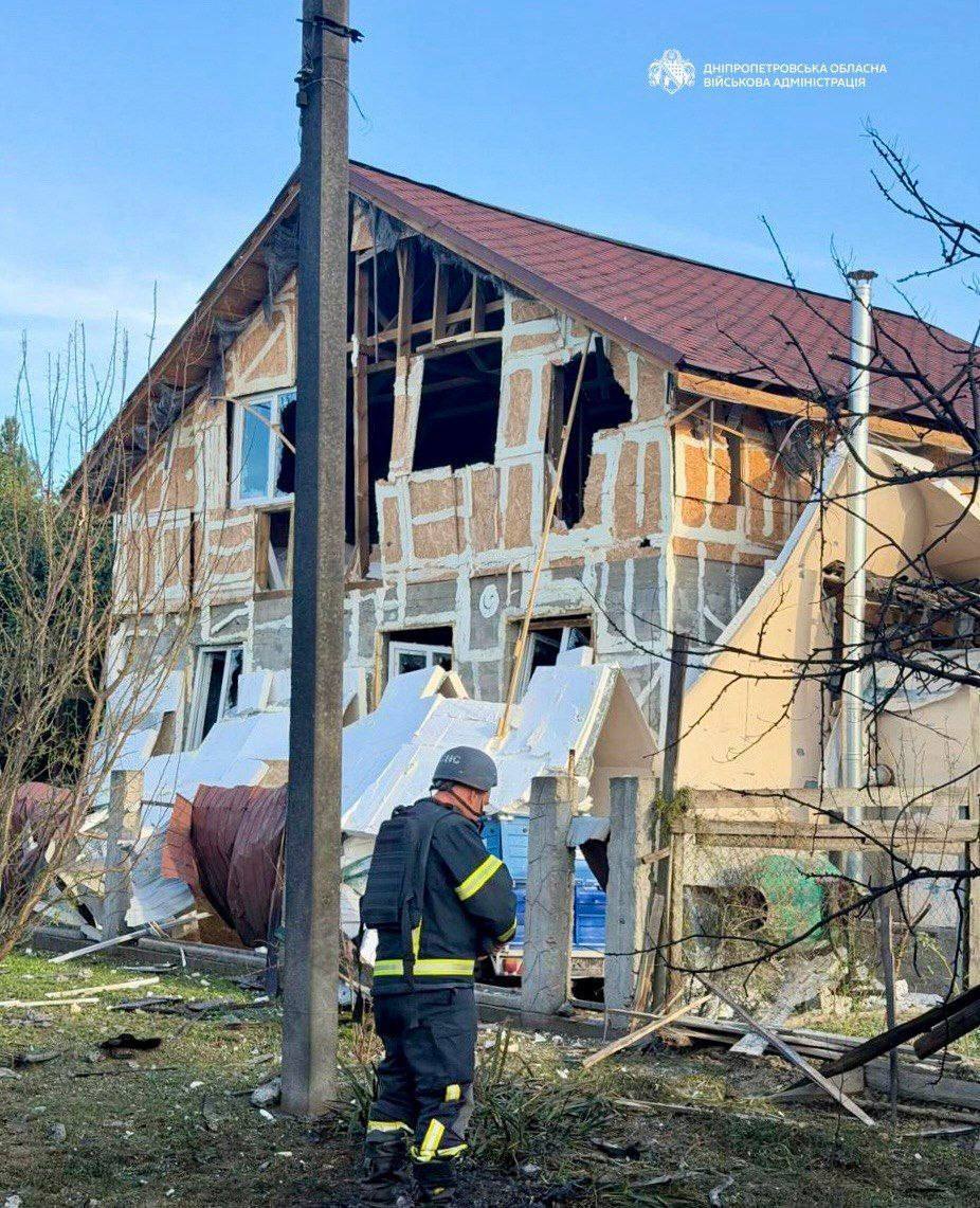 Массированная атака на Днепр: город содрогается от взрывов (ОБНОВЛЕНО) - фото 2 Массированная атака на Днепр: город содрогается от взрывов (ОБНОВЛЕНО) - фото 2