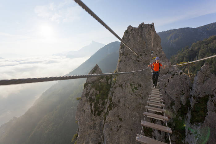 Не смотри вниз: пять самых экстремальных мостов на планете - фото 2