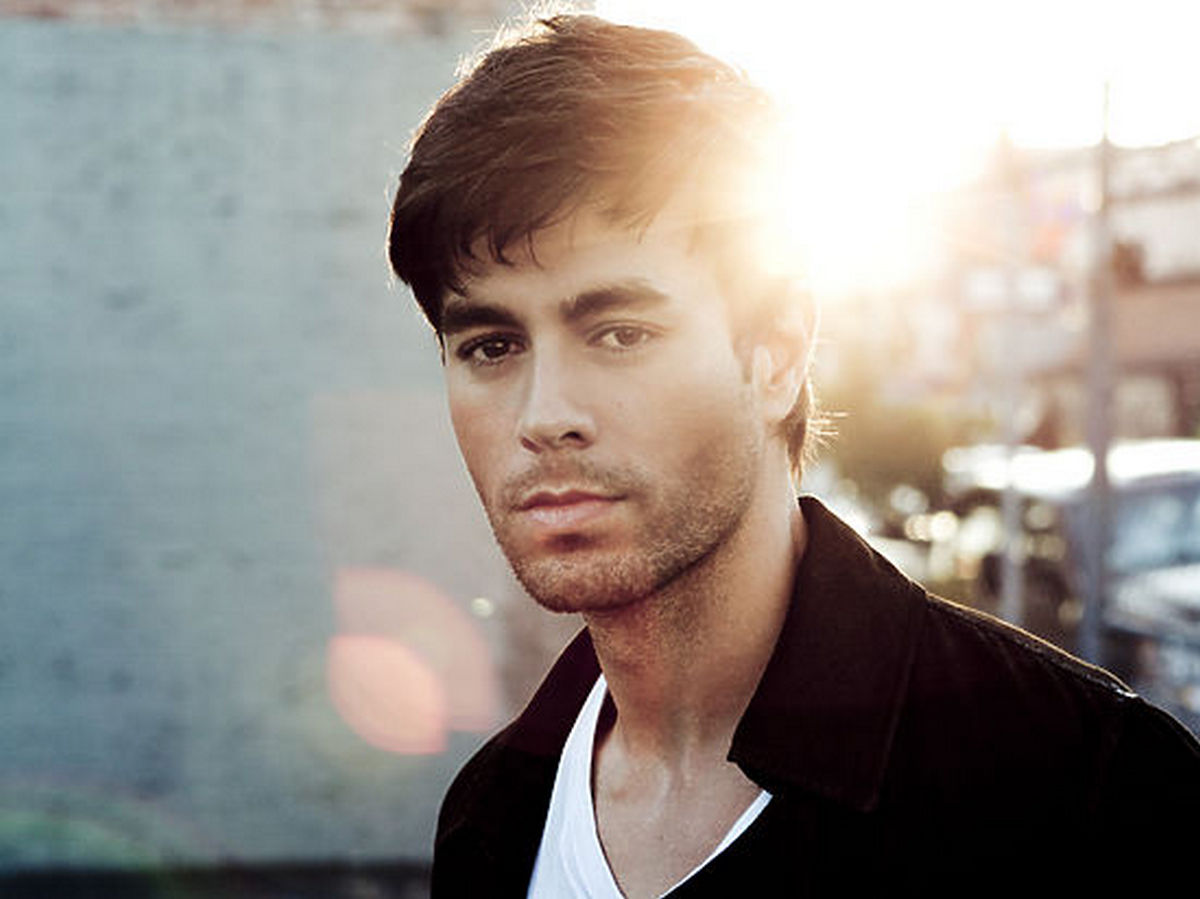 Энрике иглесиас певец. Энрике иглесиас торс. Энрике иглесиас. Французский исполнитель мужчина. Иглесиас энрике иглесиас.