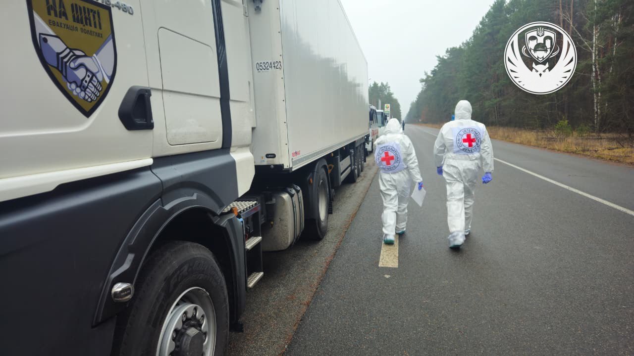 В Украину возвращено 1003 тела – Россия утверждает, что это украинские военнослужащие - фото 2