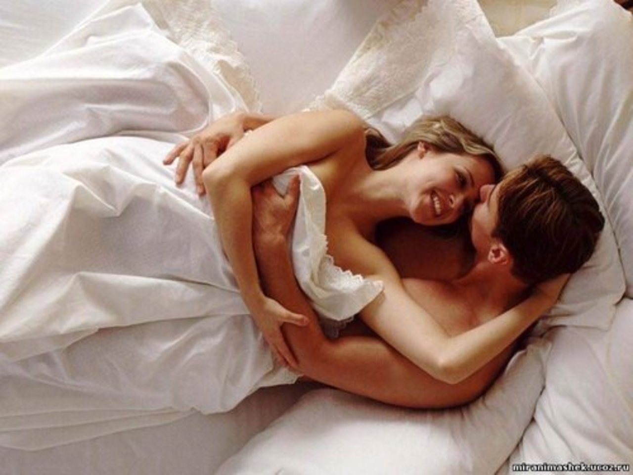 Как вести себя в постели с мужчиной: советы и секреты
