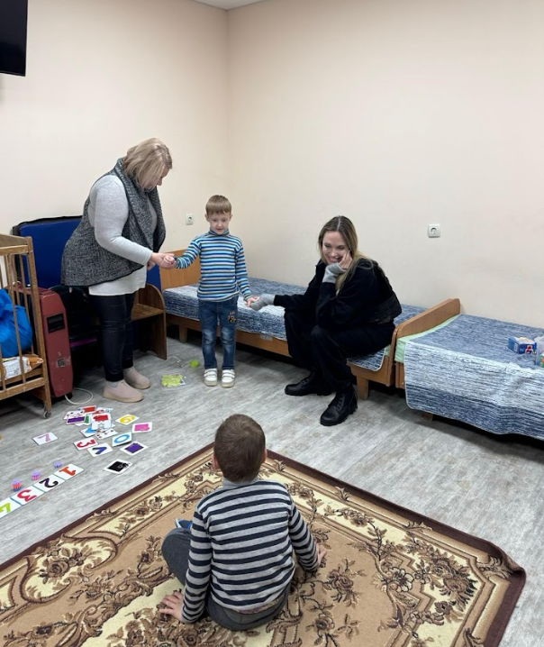 З’явилася перша заява Анджеліни Джолі з візиту до України - фото 2