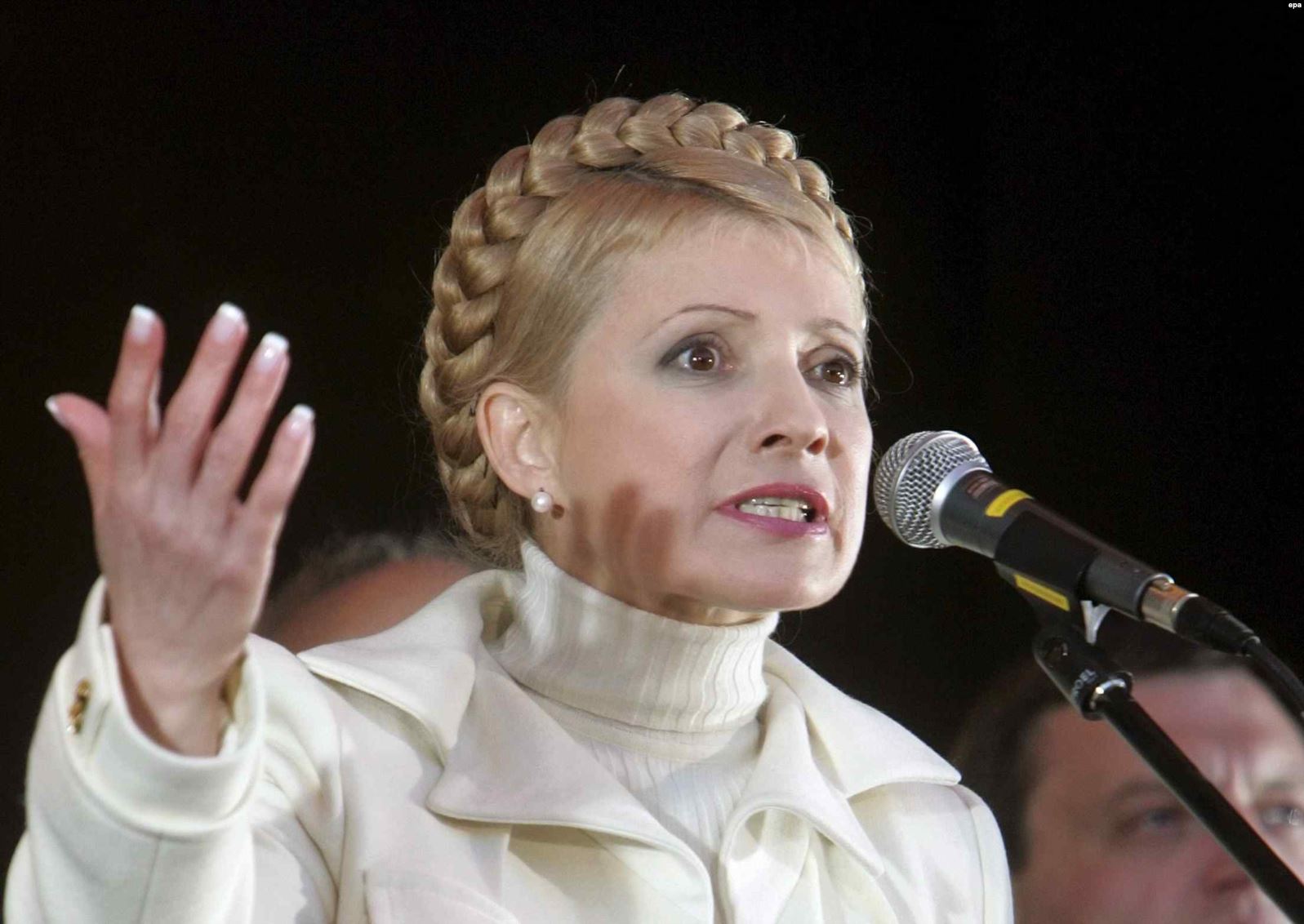 Юлія Тимошенко: 25 років політичної кар'єри - як змінювався її образ  протягом цього часу - фото 14
