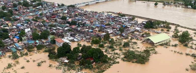 Сильнейший за последние 10 лет тайфун обрушился на Филиппины - сообщается о десятках погибших - фото 3